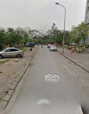 đất đẹp mậu lương, mặt tiền 32,8m, đối diện chung cư, đầu tư cực tốt. lh: 