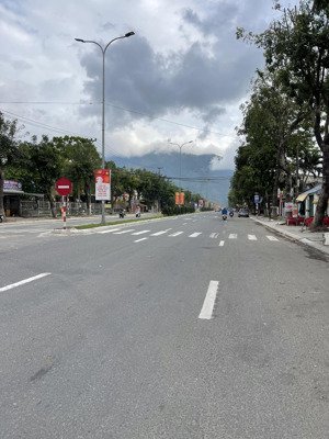 chào bán nhà 2mặt tiền đường nguyễn văn cừ