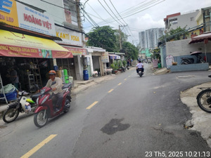 bán nhà mt kinh doanh đường 9, trường thọ, thủ đức 110m² giá 9.99tỷ.