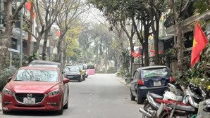 bán nhà khu trung ương đảng xuân phương 61m² | đường 3 ô tô tránh | khu dân trí cao | giá 17.9 tỷ