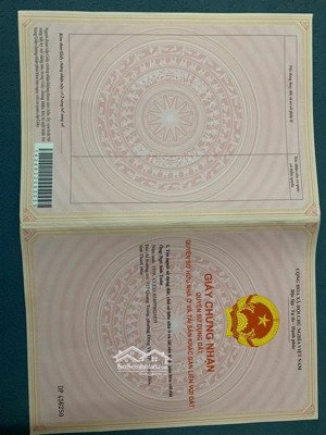 đất ở đã có sẵn nhà , ao có thể vào sửa ở luôn hoặc làm homestay , có thỏa thuận giá