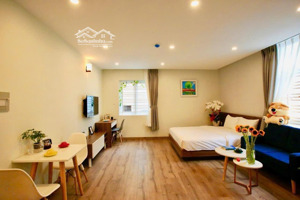 bán gấp khách sạn gần sân bay khu k300 tân bình dt 8x25 - 9 tầng thu nhập 2,6 tỷ .giá 43 tỷ tl