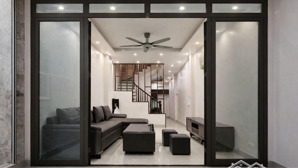 nhà 4 tầng 45m² mặt tiền 3,6m gần lạc long quân cầu giấy, 2 thoáng cách ô tô tránh 10m, giá 11,5 tỷ