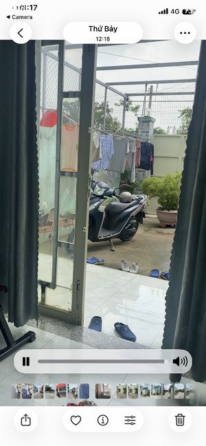 nhà xây chắc chắn , 3 pn , sân trước sân sau ! nhà 2 mặt hẻm 1 hẻm xe hơi