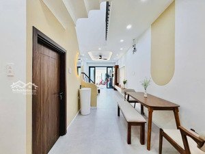 huỳnh tấn phát - 68m2 chỉ 4tỷ7 3 tầng 3pn - shr - cách q7 500m