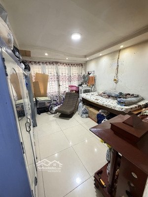 quận 11 cc 162 nguyễn thị nhỏ tầng trệt 2mt dòng tiền 10tr shr giá 4 tỷ