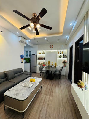 giá sốc!!! nhỉnh 4 tỷ bán căn 75m tầng trung 3 ngủ tòa ct12 kvkl chỉ 6xtr/m2 sẵn sổ đỏ