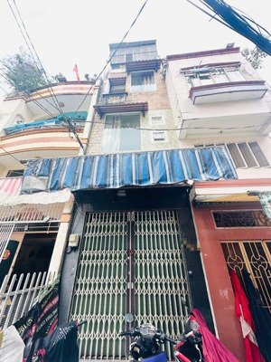 (6.9 tỷ tl) nhà 1 sẹc, 4 tầng (5 pn), hẻm 4m, giáp quận 1, đường nguyễn thị minh khai..!