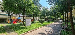 cần bán hưng vượng 2 ,nhiều cửa sổ sáng dt nét 63m2 ,2pn 1wc lầu cao giá 4ty350 : lh 