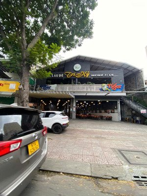 siêu vị trí! bán nhà 2mt ngay bạch đằng - 10.5x25m, nhà 3 tầng, xd mới hầm 8 tầng - 63 tỷ