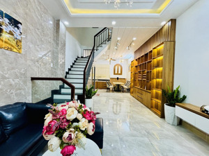 chủ đi định cư bán nhà 3 tầng - đường thông xe - 20m ra mt lê văn thọ - 53m2 - gần cv làng hoa