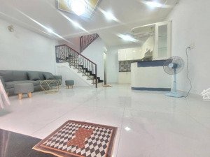 nhà mới 5 tầng x 45m2 - hẻm thẳng gần mặt tiền - nguyễn thượng hiền - p. 5 - bình thạnh - 6.x tỉ tl