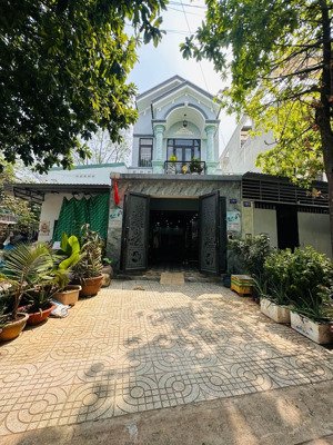 mặt tiền trục chính nam khang 112m vừa ở vừa kinh doanh giá hơn 10 tỷ xíu(tl)