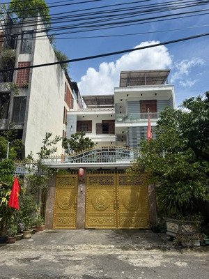 bán đất tặng biệt thự phố biển nguyễn cao luyện cách biển 250m