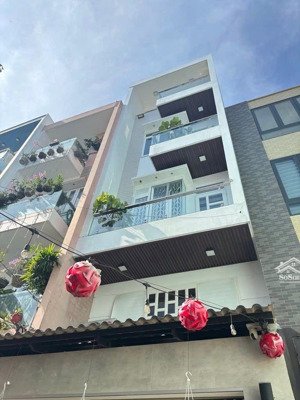 nhà đẹp đường nguyễn văn công, 4tầng (4 x 16) 5p ngủ - oto vào nhà giá chỉ 11.9tỷ