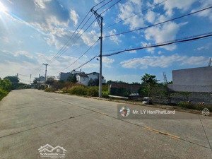 5x40m đất mặt sông đường thông 10m ra sông sg, mát mẻ quanh năm