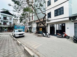 thuỵ phương - 38m2 x 4 tầng - 4pn - ngõ thông ô tô tránh - cách 50m là đại lộ cảnh quan sông hồng.