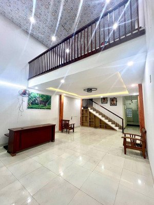 bán nhà đất đường mỹ an gần trường đại học kinh tế - đà nẵng