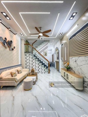 bán nhà nguyễn thị thập tân hưng đường số ngang 4m dài 12m nở hậu nhẹ nhà 3 tầng 3 phòng chỉ 5 tỷ