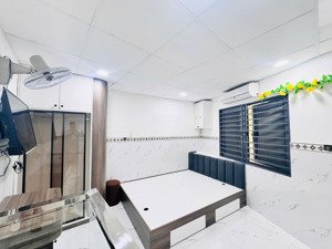 chính chủ bán nhà 3 tầng hẻm rộng 3.25 tỷ tl