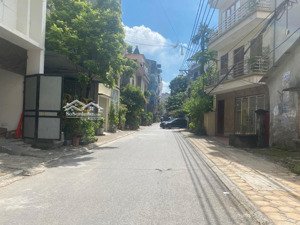 bán 2 tầng dòng tiền ổn định gần cổng học viện nông nghiệp dt:58m2/mt:4m/giá :10,8 tỷ đường rộng