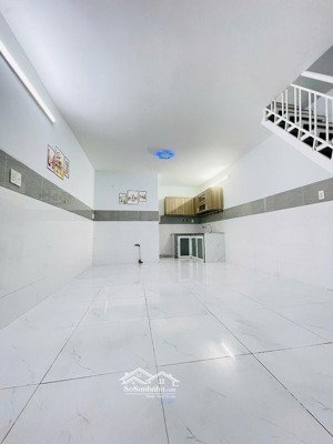 bán nhà 2 đẹp khu dân cư hiện hữu vị trí ngay cầu ông dầu