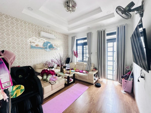 lạc long quân, hẻm 5m, dt 67m2 (4.8m x 14m) - giá 6.7 tỷ