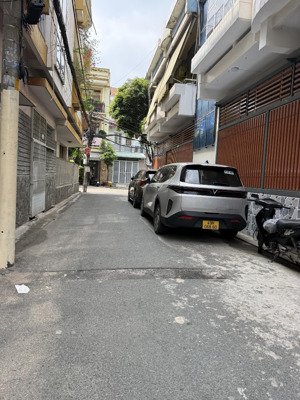 bán nhà 5 tầng đường 7m bảy hiền. giá 5 tỷ 990