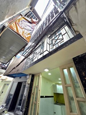 bán nhà nhỏ 2.4 tỷ võ duy ninh 3 tầng