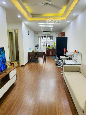 chính chủ bán căn 2 p ngủ 2wc 60m2, chỉ 2,85 tỷ tầng không phụ thuộc thang máy tại hh linh đàm