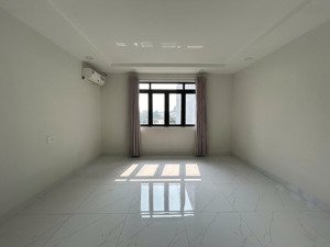 cho thuê phòng trọ rộng 35m2 giá 5 triệu/ phòng, gần gũi thiên nhiên, an ninh tuyệt đối