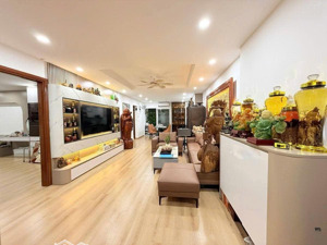 cần bán gấp căn 107m2 3 p ngủ 2wc, full đồ, view thoáng. giá chỉ 7,5 tỷ. lh: 