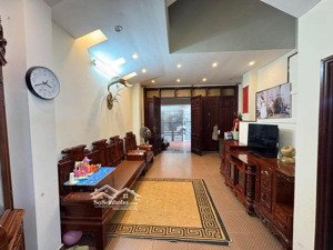 chính chủ gửi bán gấp phân lô ngô thị nhậm-nhà dân xây-ô chờ thang máy,5 tầng,nhỉnh 16 tỷ