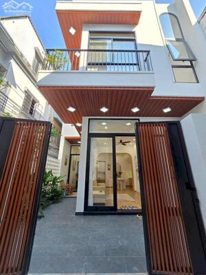  NHÀ ĐẸP TRỤC QL1A – BẾN LỨC | GIÁ TỐT CÓ THỂ XUỐNG TIỀN NGAY 