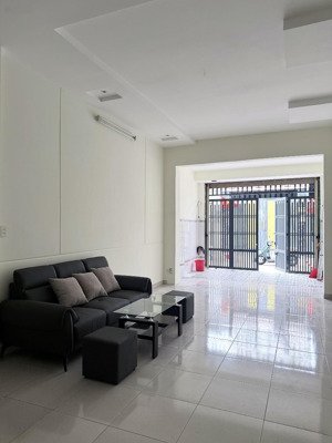 nhà hẻm kinh doanh - 1 lầu (4 x 18) ngay ngã tư gò mây - chợ hồ văn long - đường 8m.