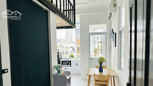 căn hộ duplex ban công- full nội thất - ngay ngã 4 hàng xanh, chợ bà chiểu giáp q1,hutech,uef, hiu