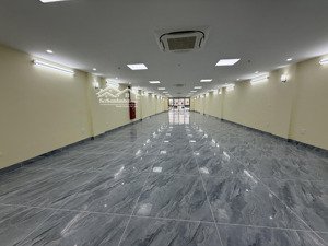 cho thuê mặt bằng kinh doanh và văn phòng tại 97 đại la 270m2 toà nhà 8 tầng
