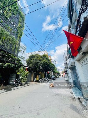 bán nhà hẻm 158 hoàng hoa thám - hxh 10m khu quân đội vip - dt 4.35x14m, 2 lầu - nhỉnh 9 tỷ tl