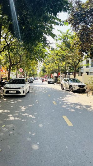 chính chủ cần bán nhà vườn gleximco lê trọng tấn khu a . dt 90m