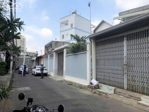 Cho thuê nhà nguyên căn đường số 18, P. Linh đông - DT 80m2 có 2pn1wc Giá 8tr/tháng.