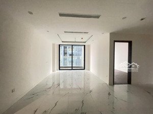 giá tốt - bán nhanh căn góc đẹp 3 ngủ/104m2 sunshine city nhỉnh 10 tỷ sang tên ngay. lh 