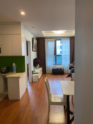 chủ nhà gửi bán căn hộ valencia kdt việt hưng, 61m2, 2pn, 1wc valencia garden, long biên, hn