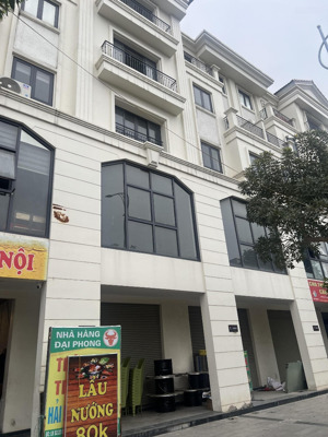 cô tôi cần bán căn lk hi lạp mặt 33 m. dự án hinode. vị trí kinh doanh sầm uất.giá rẻ