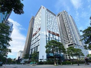 cho thuê nhà mặt phố duy tân, cầu giấy. dt: 500m2. mt: 30m