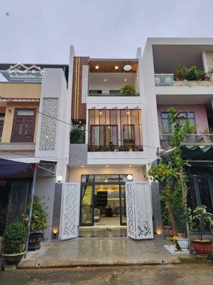 nhà ở nguyễn cửu phú, đã có sổ riêng hoàn công đủ. 5x20m. đang cho thuê 20tr/tháng.