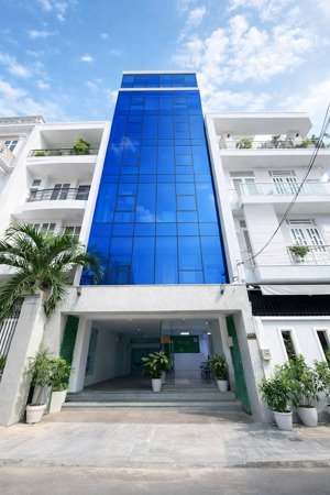 toà nhà mới xây dựng và hoàn công 100% quận tân bình