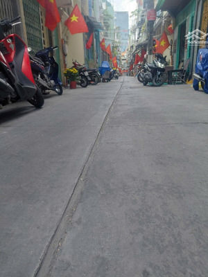 bán nhà 4 tầng btct, đường nguyễn đình chiểu, phường 4, quận 3, chỉ 8.3 tỷ