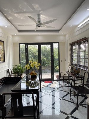 nhà xinh long biên full nội thất chỉ việc xách vali về ở