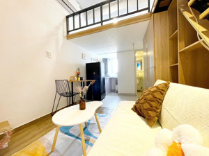 cho thuê căn hộ có gác - thang máy - view landmark- full nt - gần hàng xanh