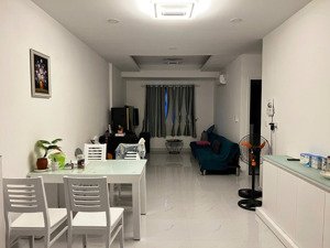 cần bán ch era town q7. căn góc 77m2 2pn. giá rẻ nhất thị trường chỉ 2 tỷ 950 triệu